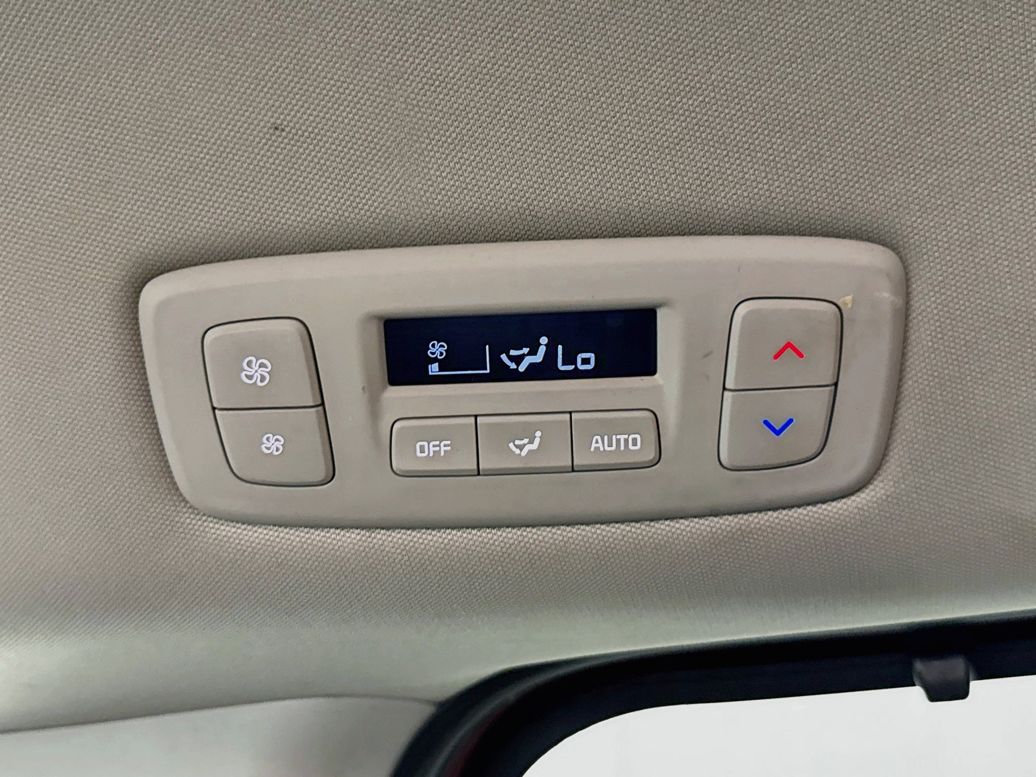 Used 2023 Kia Carnival SX FWD image 30