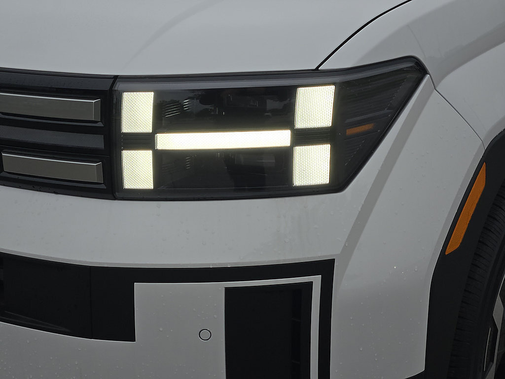 New 2026 Hyundai Santa Fe SE FWD image 10