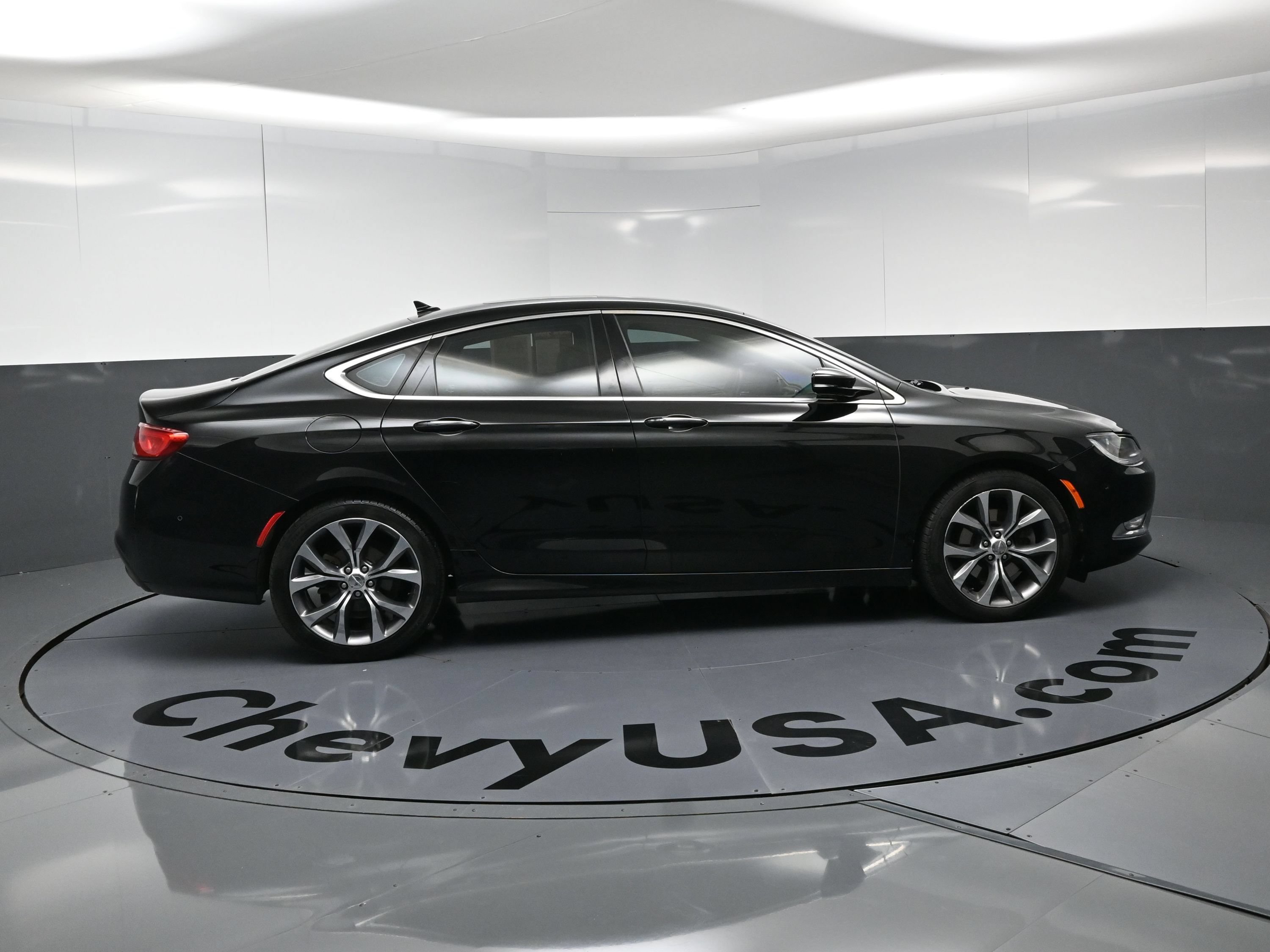 Used 2015 Chrysler 200 C w/ Navigation & Sound Group I AWD/4WD image 10