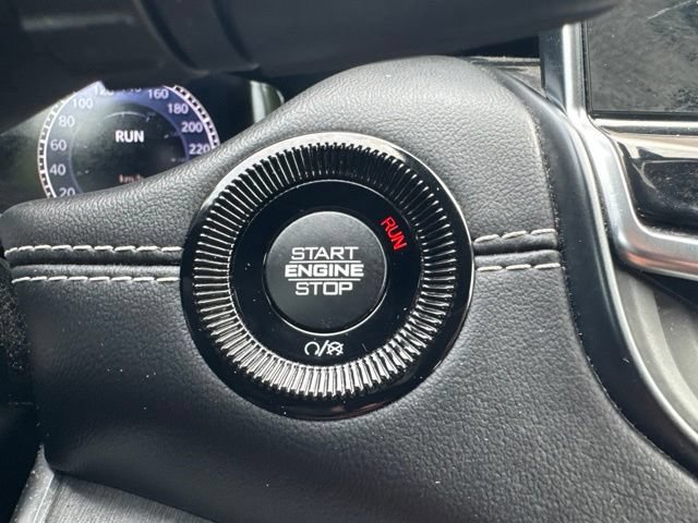 Used 2023 Jeep Compass High Altitude AWD/4WD image 17