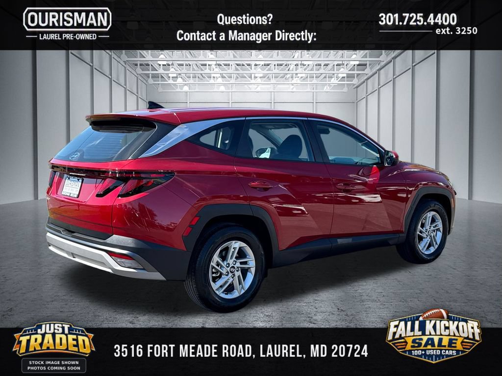 Used 2025 Hyundai Tucson SE FWD image 2