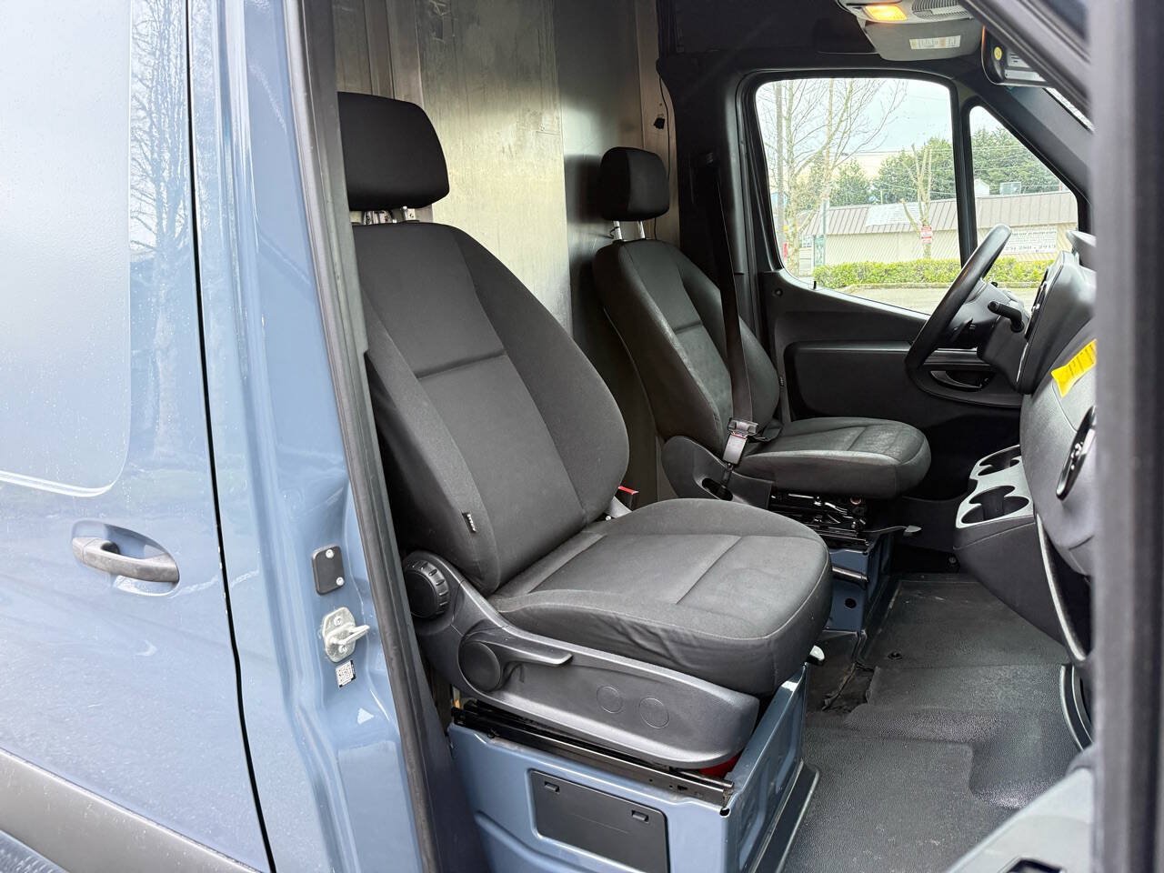 Used 2019 Mercedes-Benz Sprinter 144 image 55