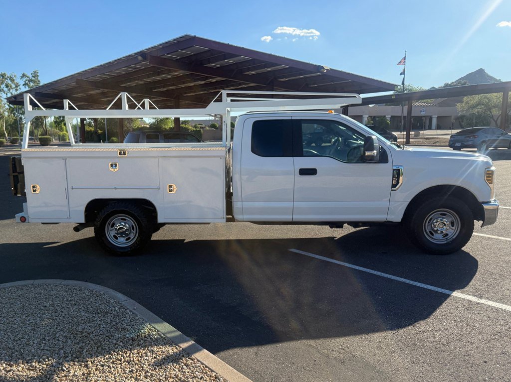 Used 2018 Ford F350 XL w/ Power Equipment Group RWD image 6