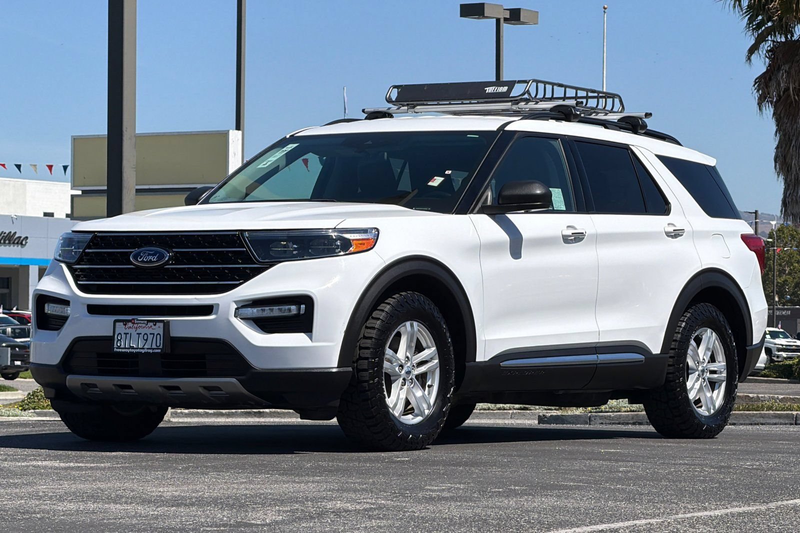 Used 2020 Ford Explorer XLT w/ Equipment Group 202A RWD image 9