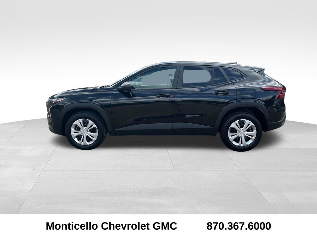 Used 2025 Chevrolet Trax LS image 6