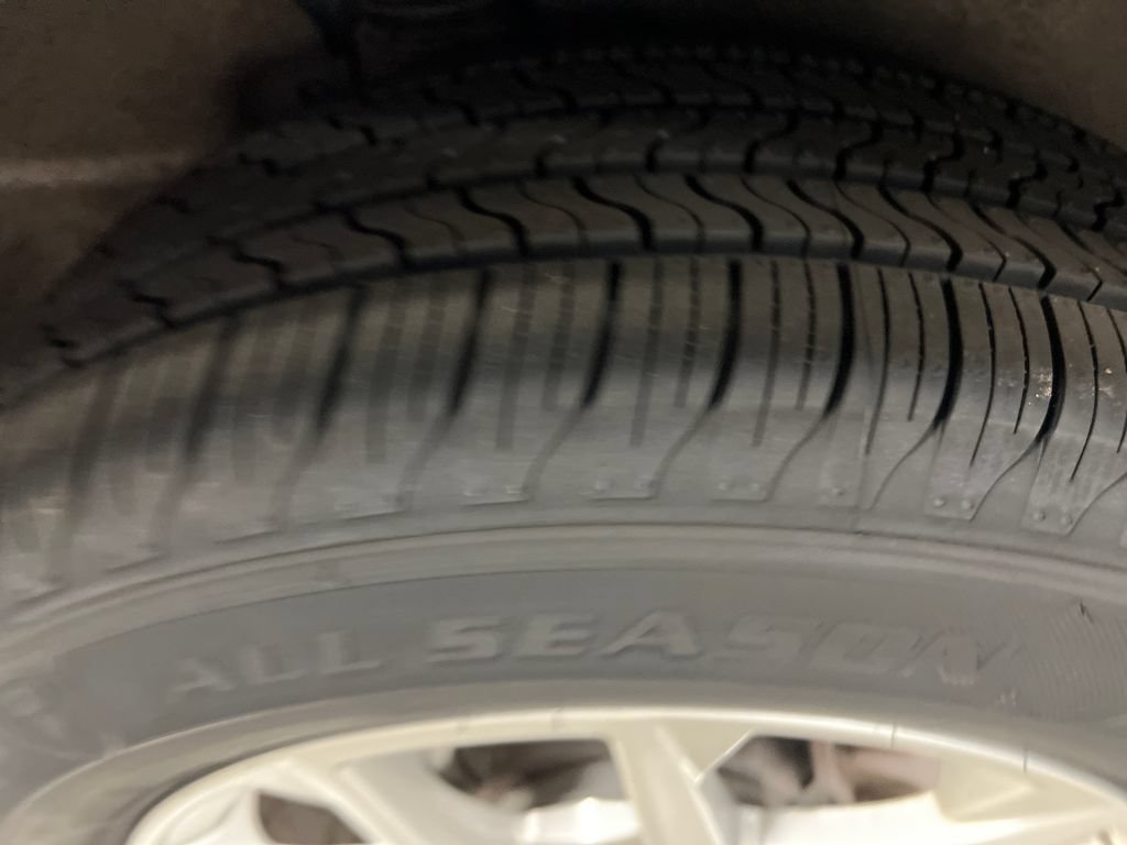 Certified 2024 Chevrolet Equinox LT AWD/4WD image 11