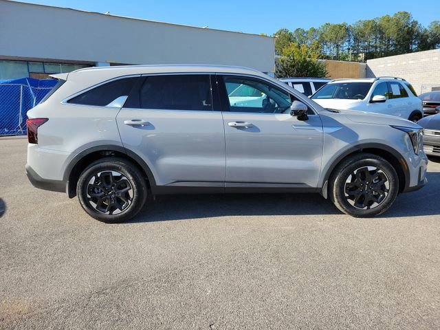 New 2026 Kia Sorento S w/ S Panoramic Sunroof Package AWD/4WD image 4