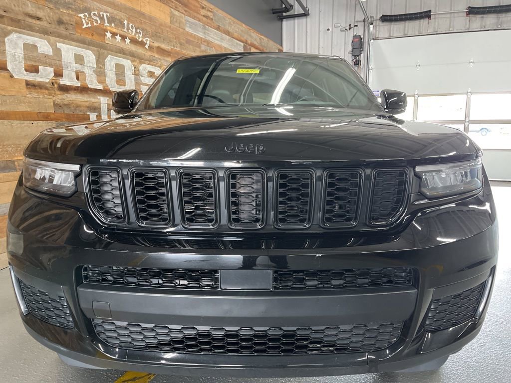 Used 2022 Jeep Grand Cherokee L Laredo image 6