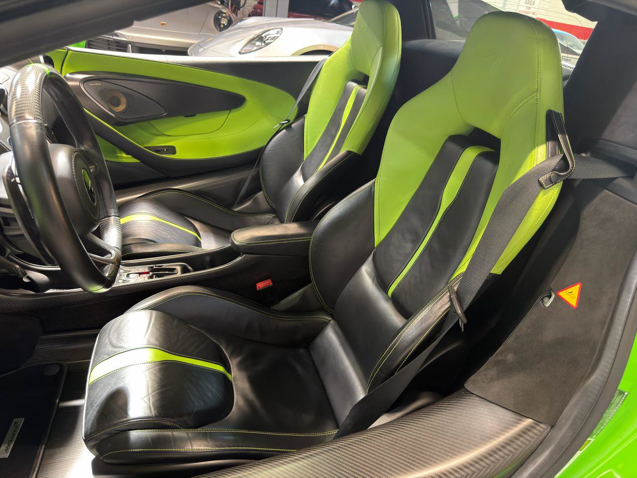 Used 2020 McLaren 600LT Spider RWD image 13