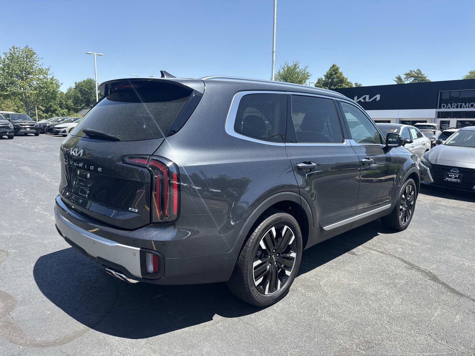 Used 2024 Kia Telluride SX Prestige AWD/4WD image 8