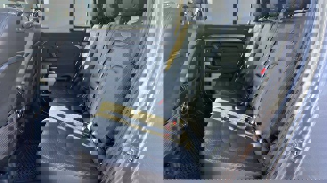 Used 2023 Land Rover Defender 130 X-Dynamic SE image 19