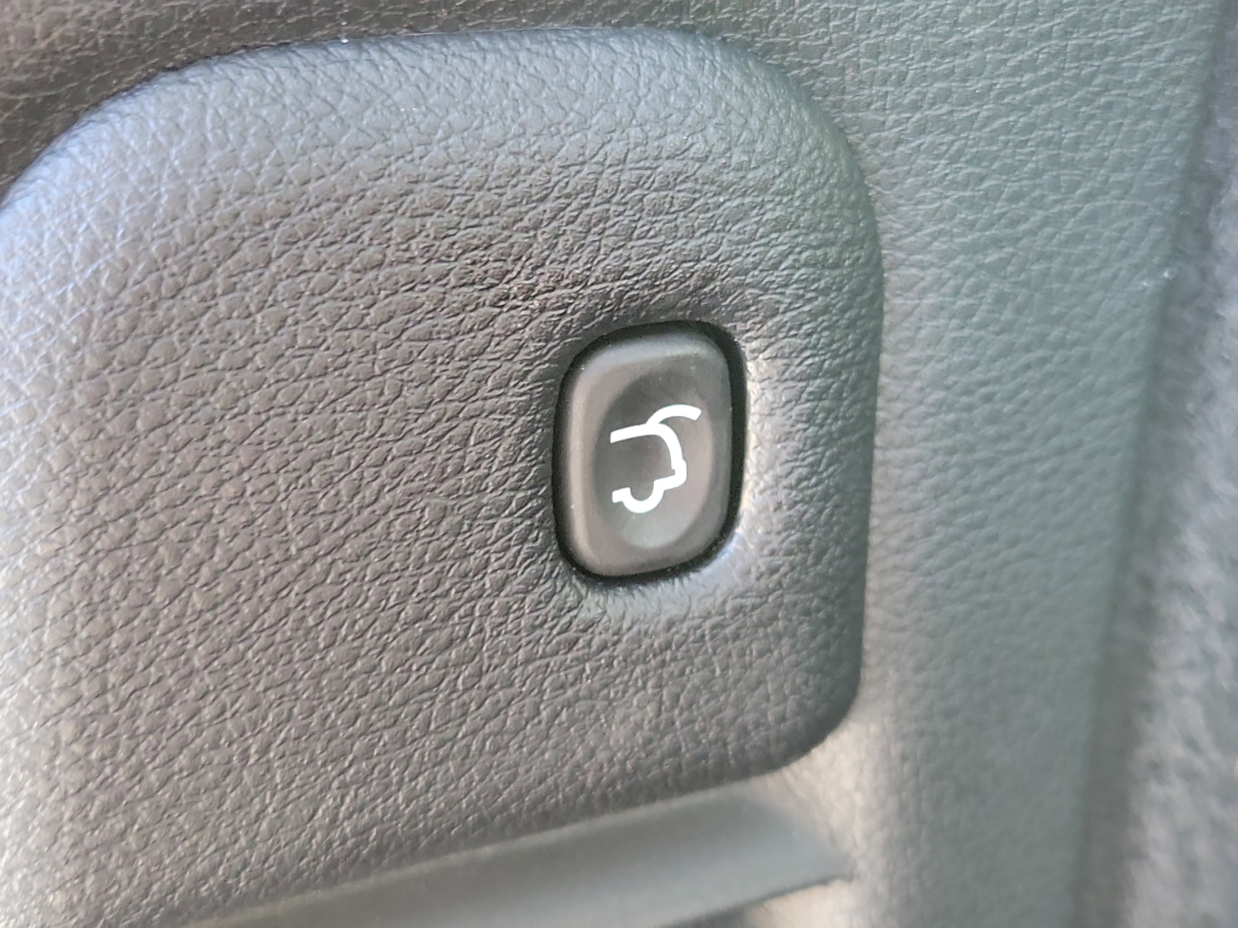 Used 2025 Dodge Durango R/T image 8