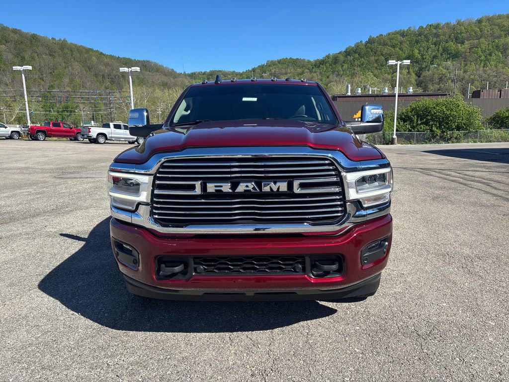 Used 2024 RAM 3500 Laramie AWD/4WD image 8