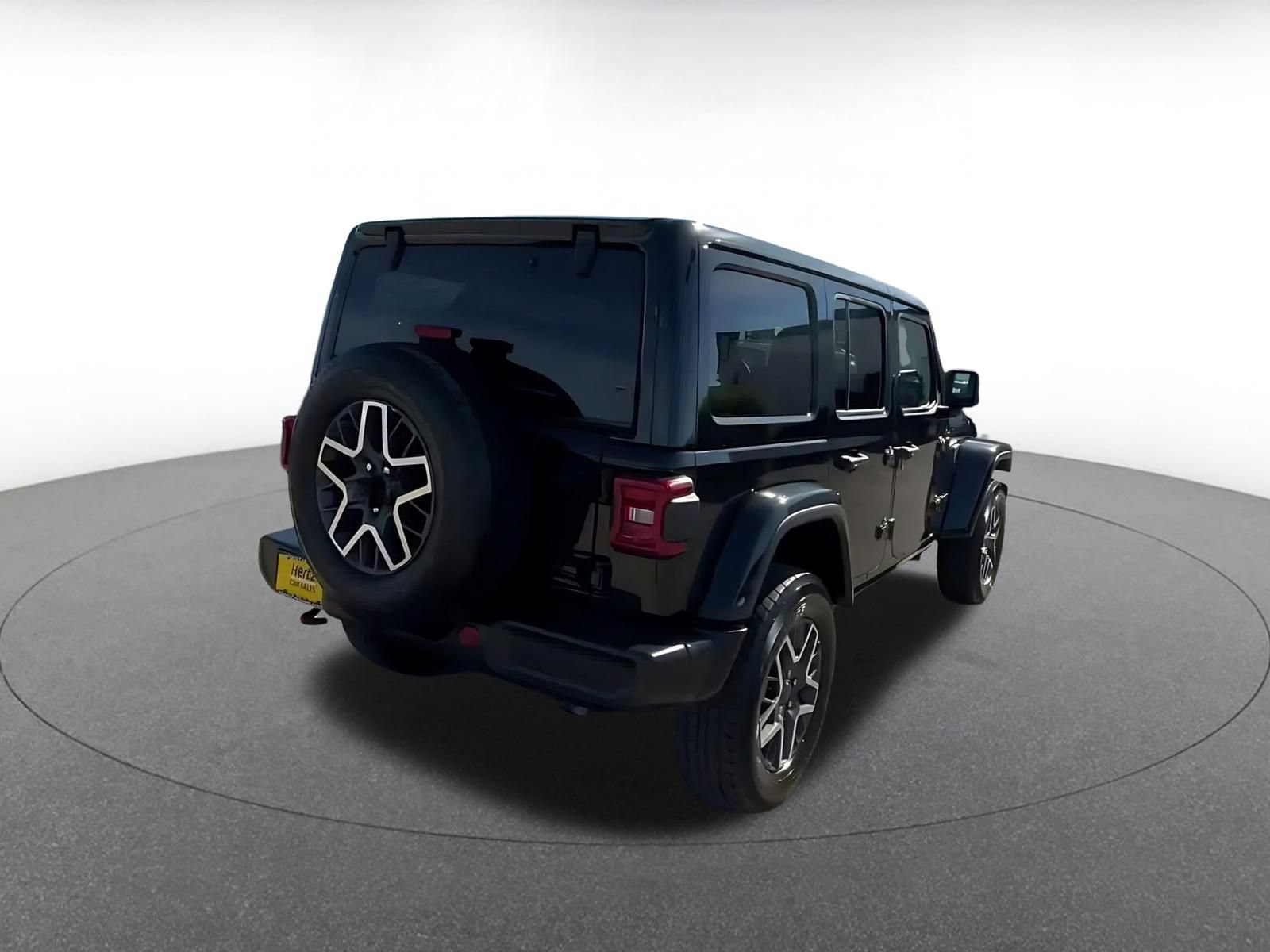 Used 2025 Jeep Wrangler Unlimited Sahara AWD/4WD image 10