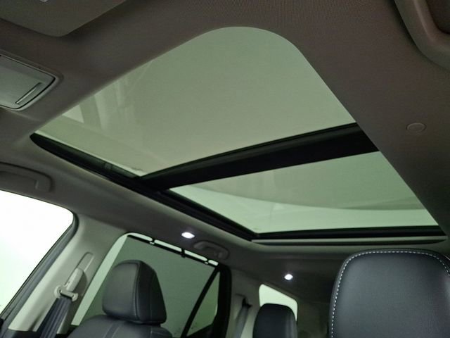 Used 2024 Honda Pilot Touring image 17