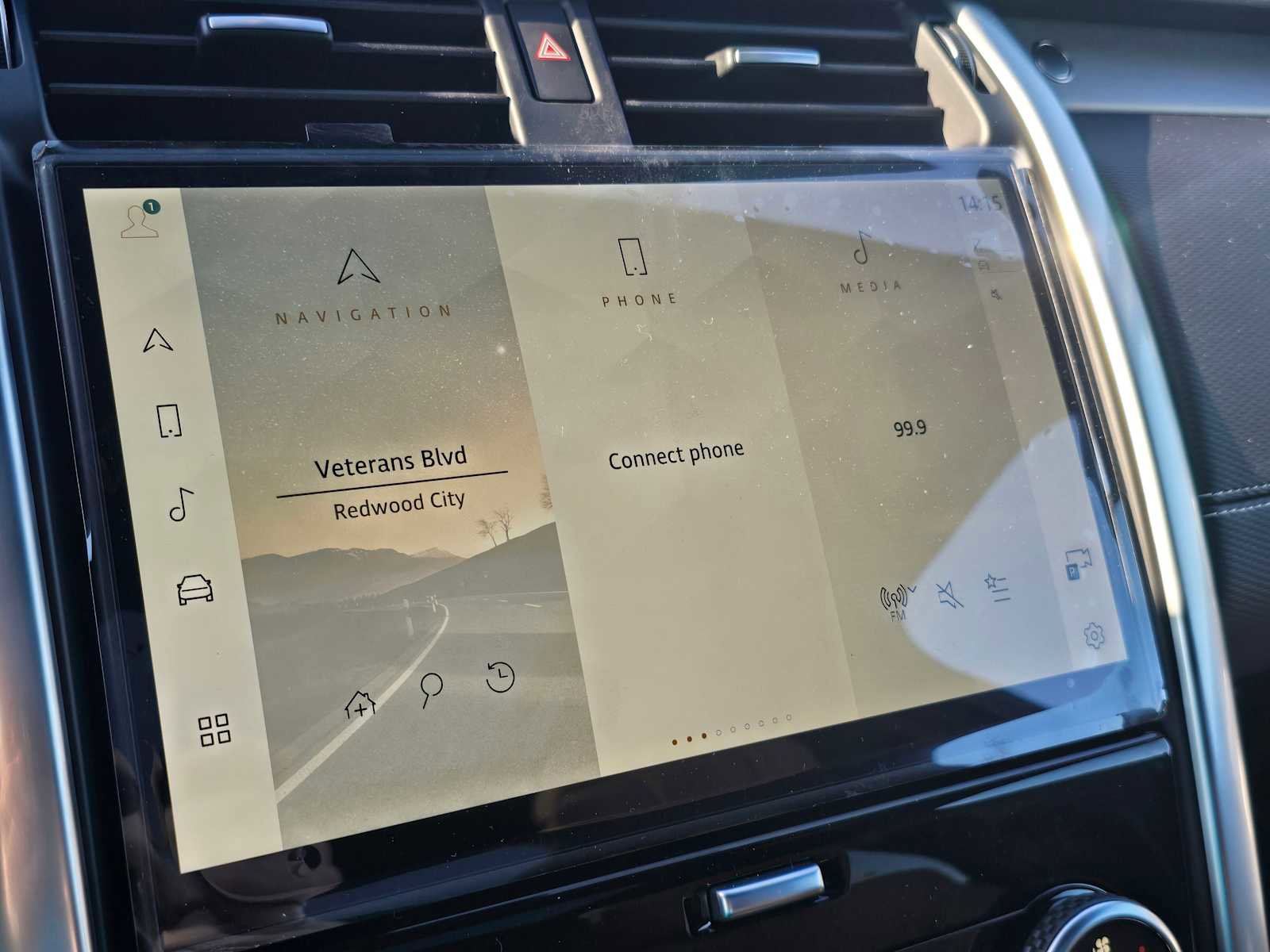 New 2025 Land Rover Discovery Dynamic SE image 27