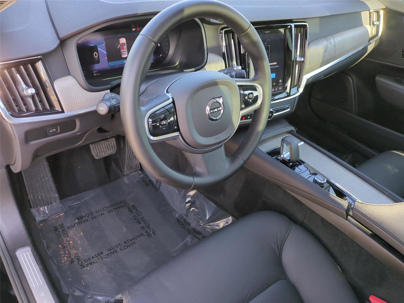 Used 2025 Volvo S90 B6 Plus image 9