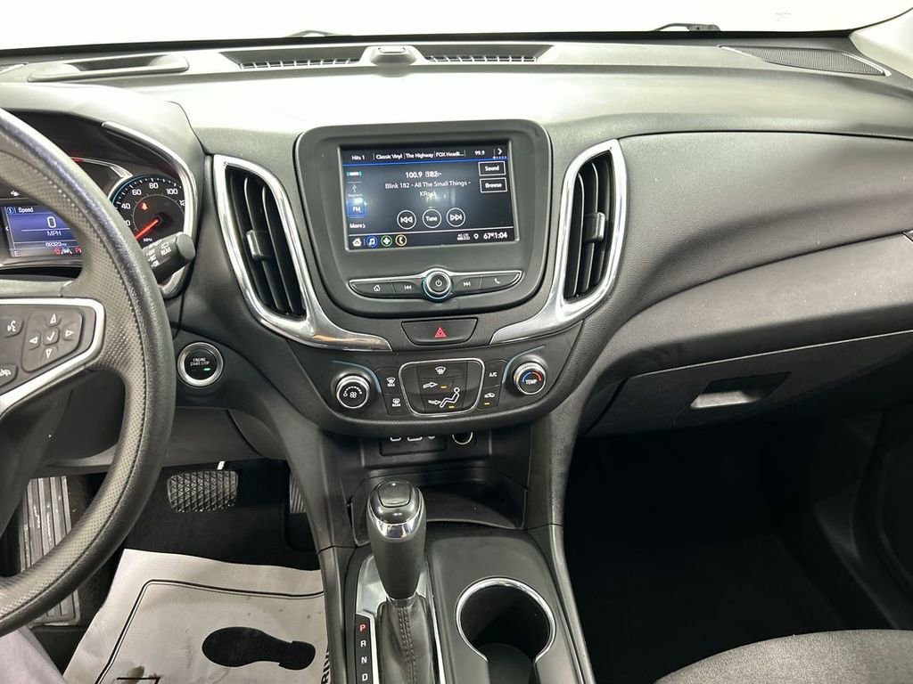 Used 2020 Chevrolet Equinox LT FWD image 18