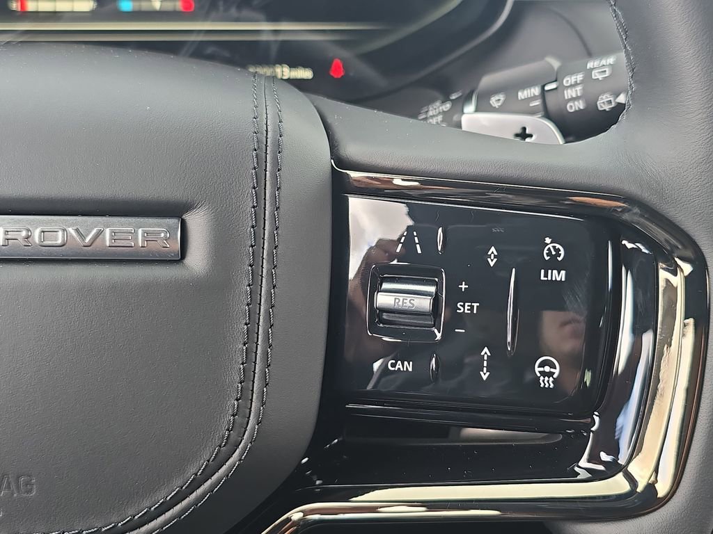 New 2026 Land Rover Range Rover Sport Dynamic SE AWD/4WD image 19