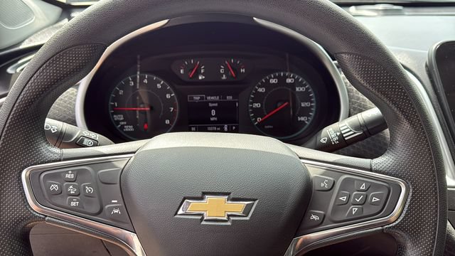 Used 2025 Chevrolet Malibu LS FWD image 18