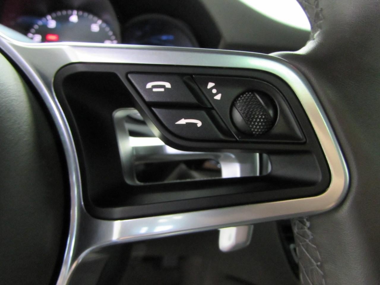 Used 2021 Porsche Macan S AWD/4WD image 26
