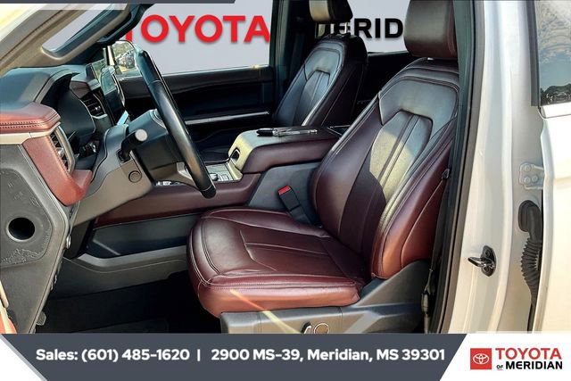 Used 2024 Ford Expedition Limited image 18