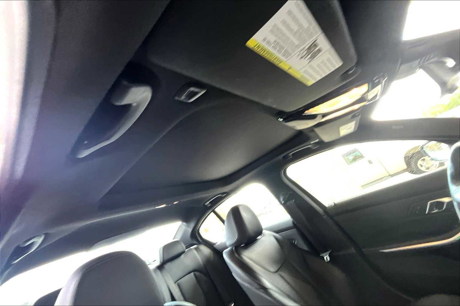 Used 2024 BMW 330e 330e w/ Convenience Package image 13