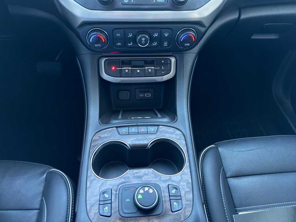 Used 2021 GMC Acadia Denali w/ Denali Technology Package image 11