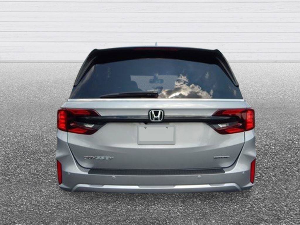New 2026 Honda Odyssey Touring image 4