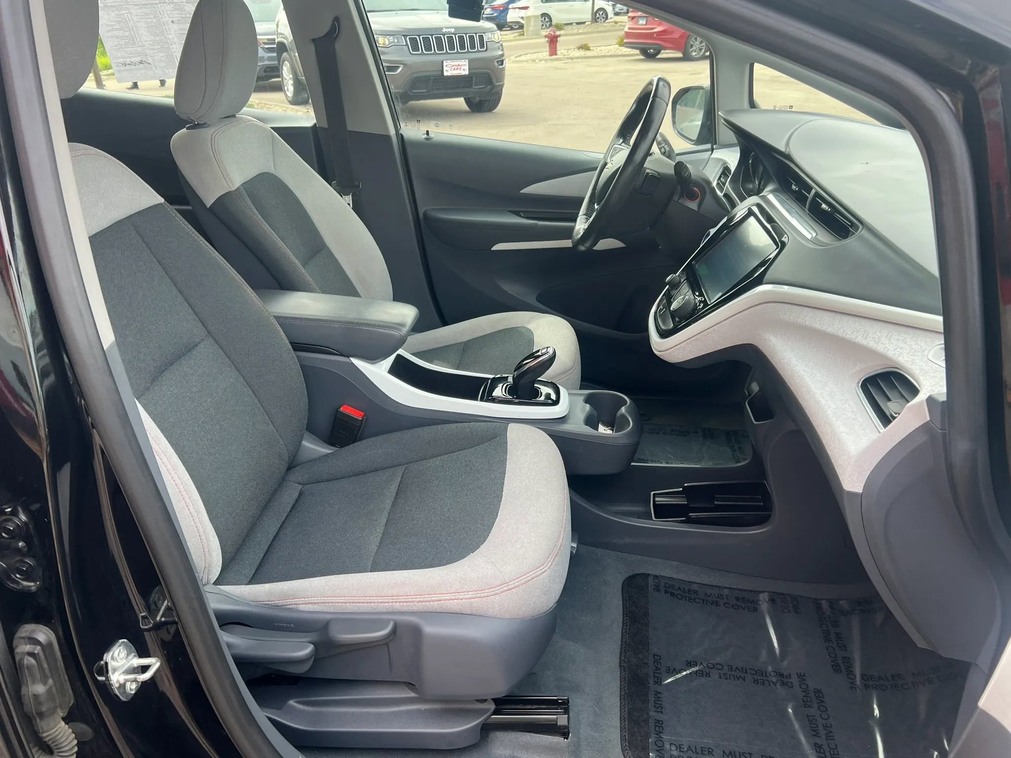 Used 2020 Chevrolet Bolt LT FWD image 8