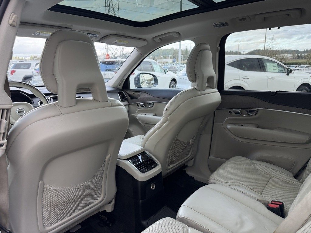 Used 2020 Volvo XC90 T8 Inscription image 32