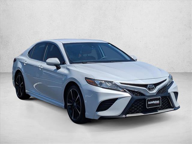 Used 2019 Toyota Camry XSE FWD image 3