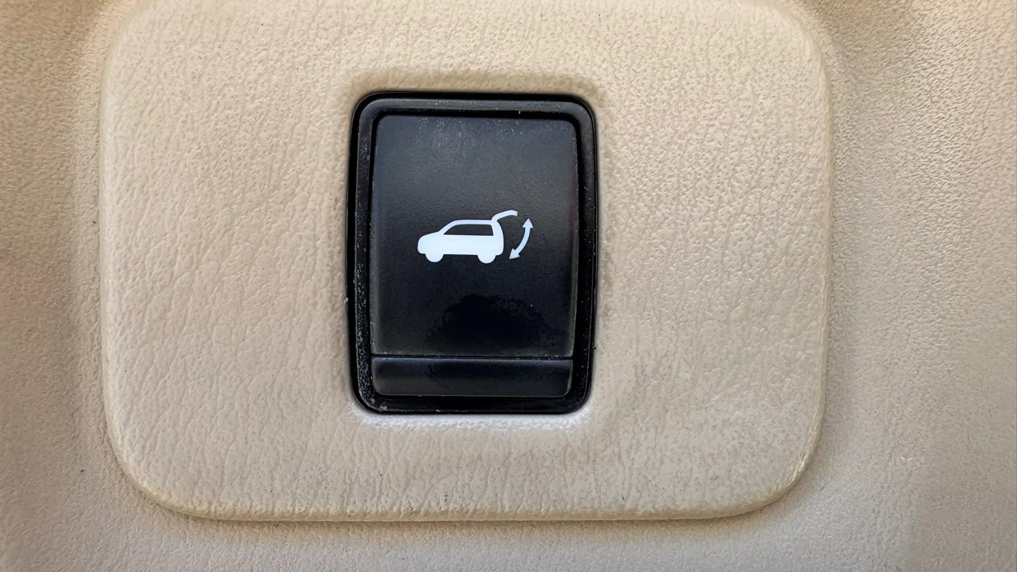 Used 2018 Nissan Pathfinder Platinum FWD image 27