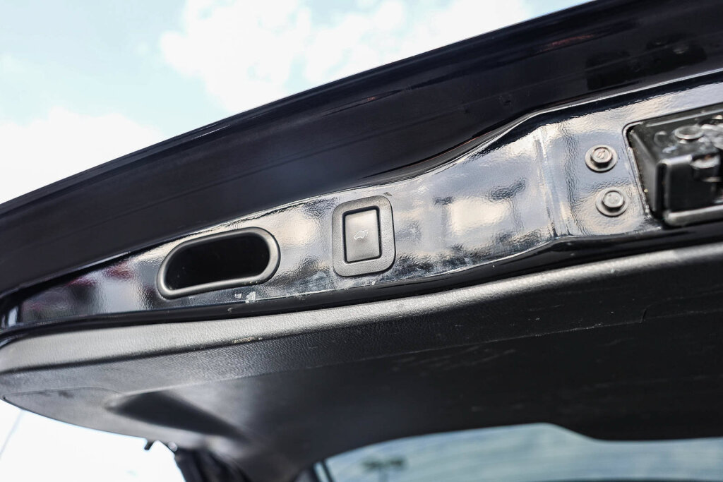 Used 2016 Toyota Highlander XLE FWD image 28
