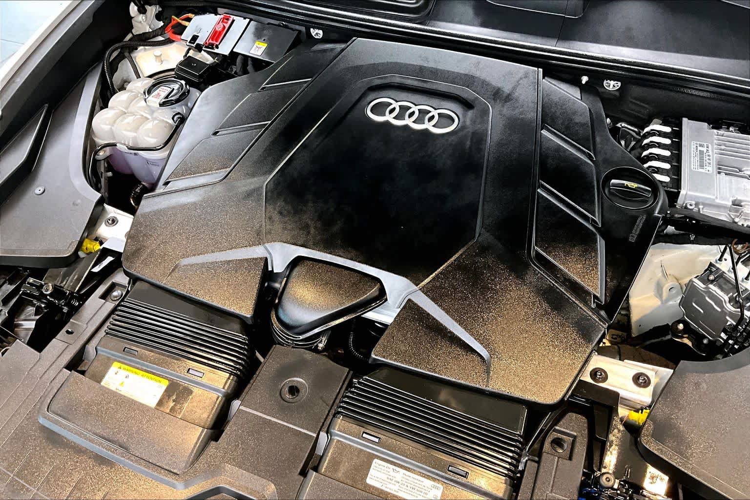 Certified 2023 Audi Q8 Premium w/ Convenience Package AWD/4WD image 31