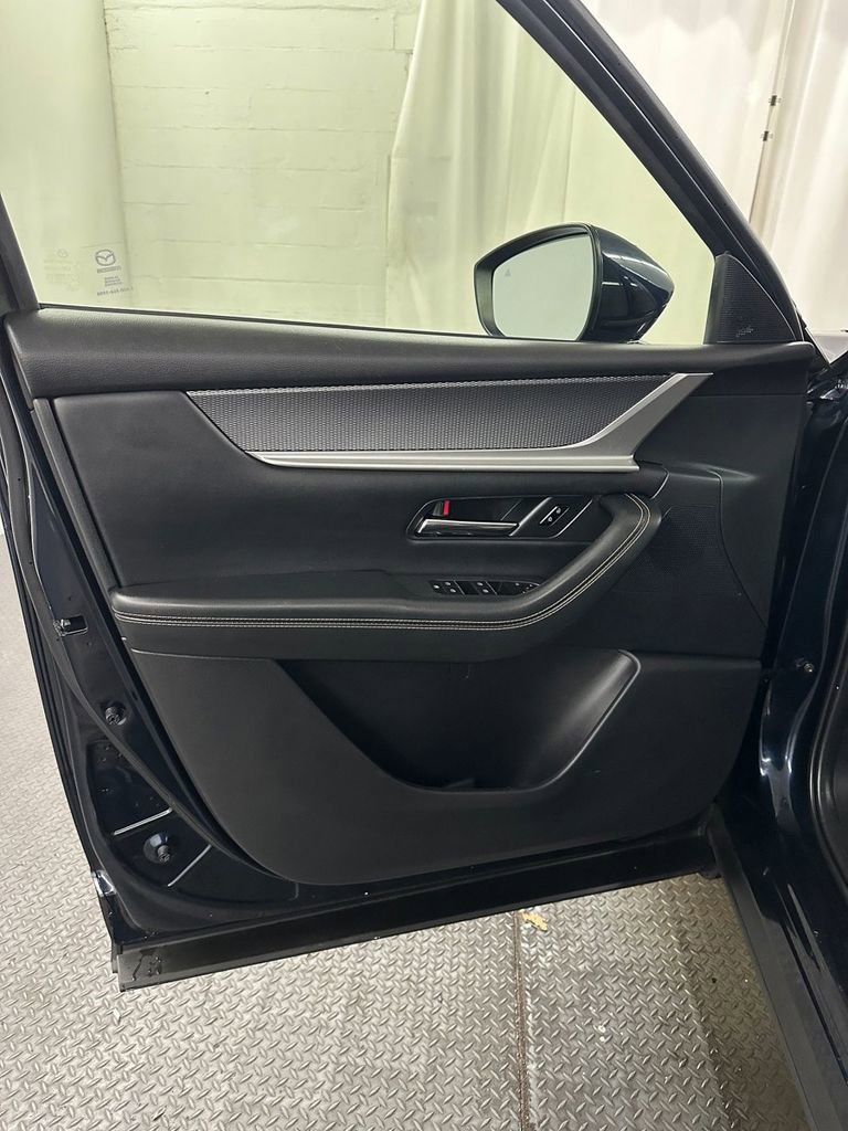 Used 2024 MAZDA CX-90 3.3 Turbo w/ Preferred Package image 9