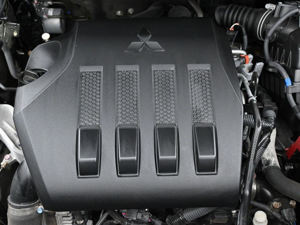 Used 2025 Mitsubishi Eclipse Cross LE image 39