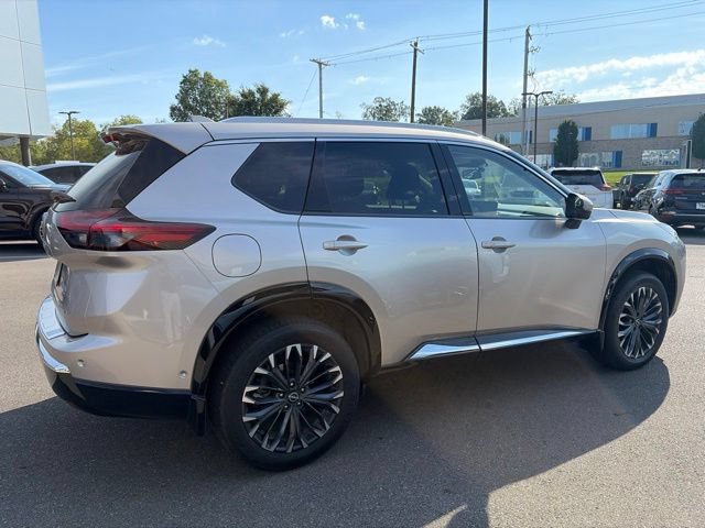 Used 2026 Nissan Rogue Platinum w/ Platinum Premium Package AWD/4WD image 2