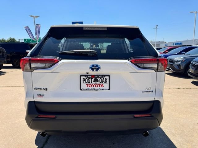 Used 2023 Toyota RAV4 LE AWD/4WD image 10