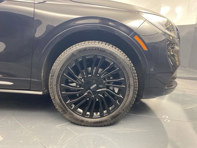 Used 2022 Lincoln Corsair Reserve w/ Equipment Group 201A image 15