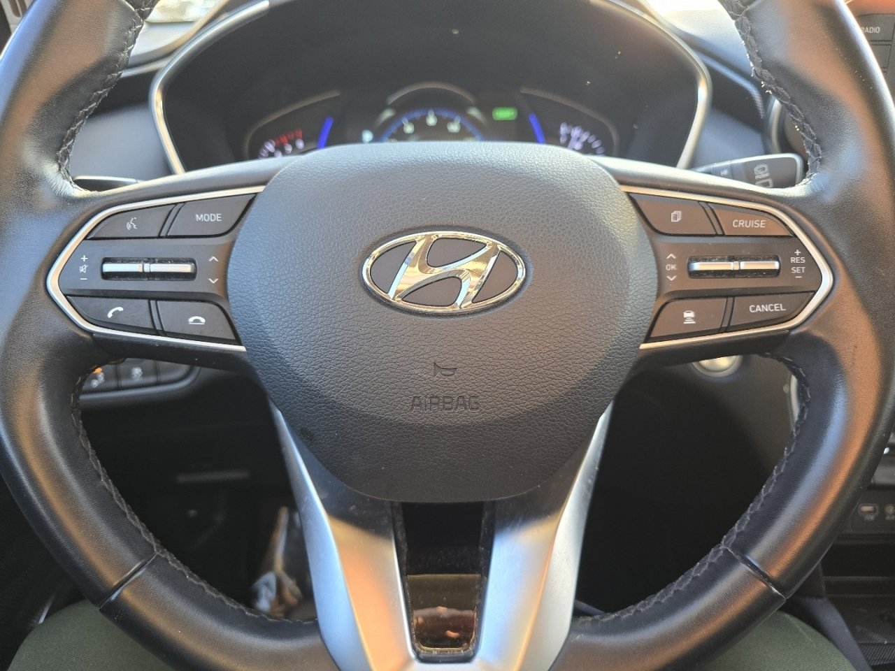 Used 2020 Hyundai Santa Fe SEL w/ Convenience Package image 27