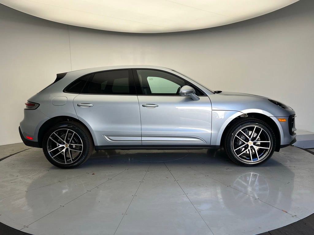 New 2026 Porsche Macan image 10