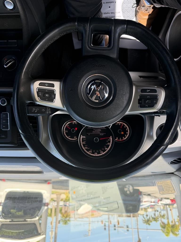 Used 2014 Volkswagen Beetle 2.5 image 7
