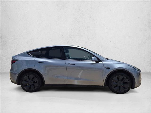 Used 2025 Tesla Model Y Long Range AWD/4WD video 4
