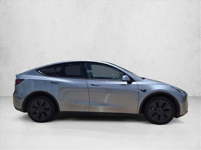 Used 2025 Tesla Model Y Long Range AWD/4WD image 4