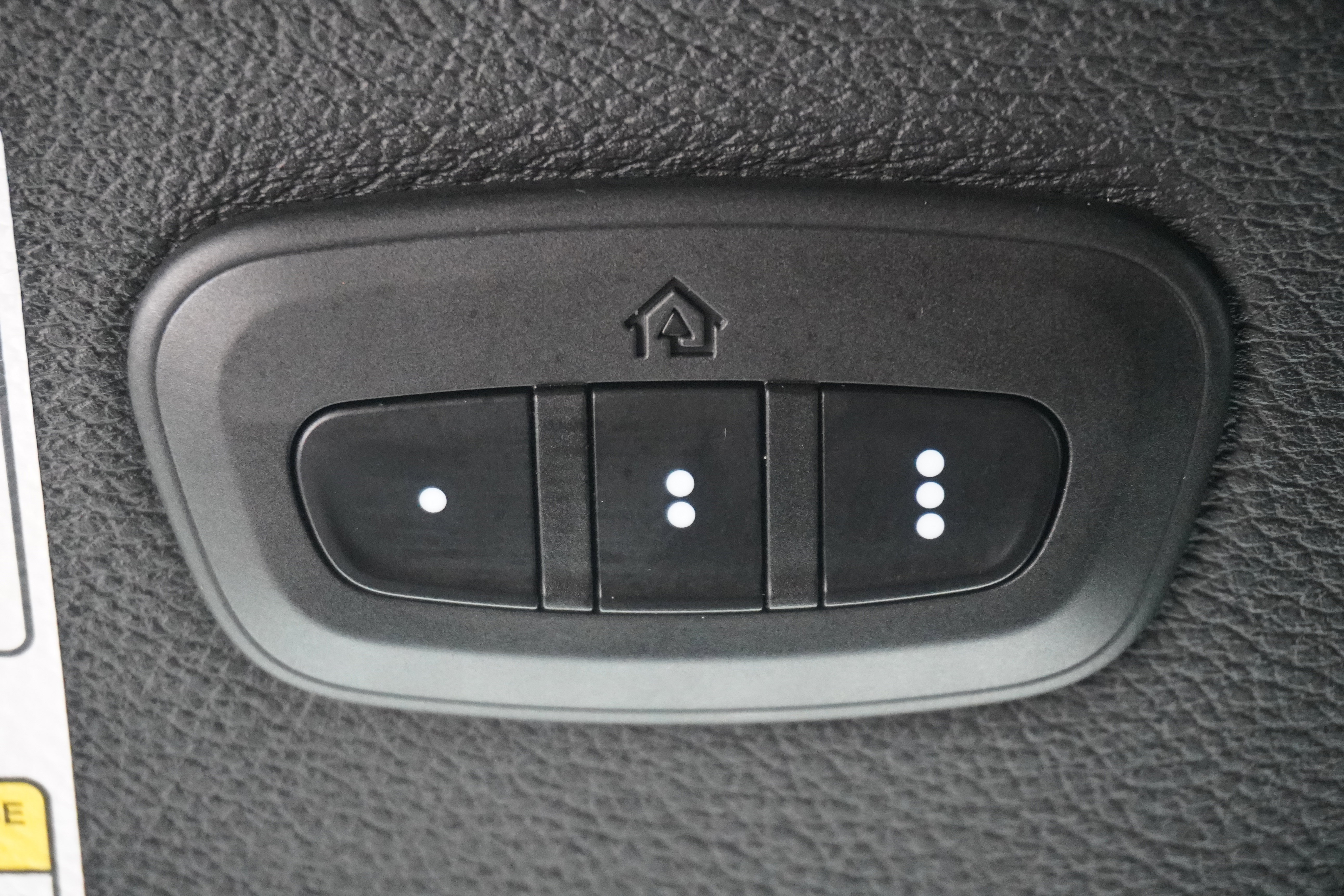 Used 2019 Jeep Wrangler Unlimited Rubicon AWD/4WD image 25