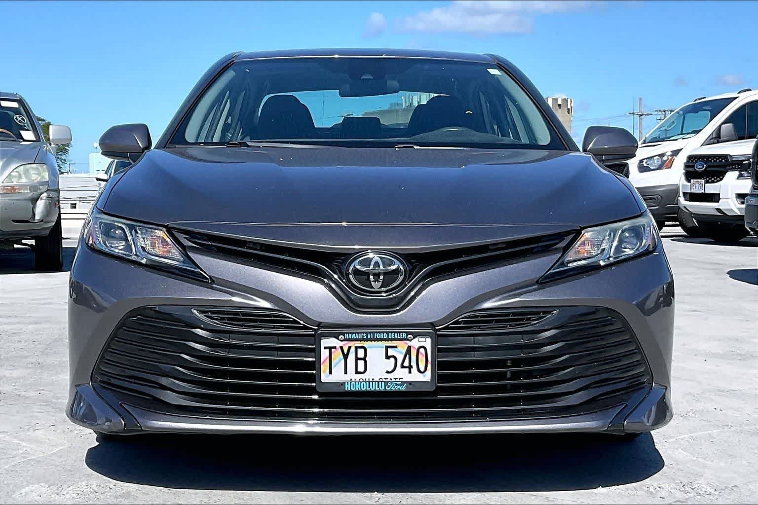 Used 2020 Toyota Camry LE FWD image 6