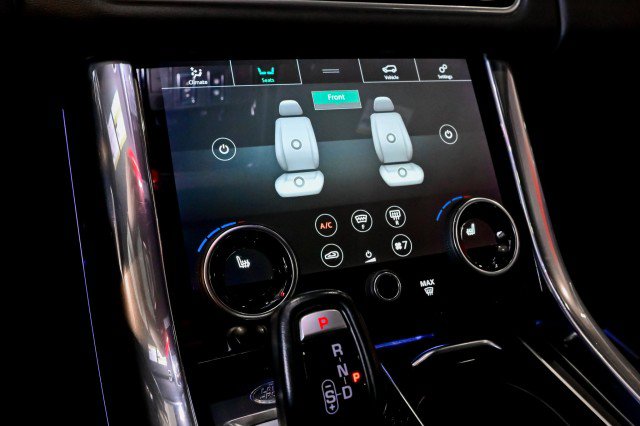 Used 2021 Land Rover Range Rover Sport HSE Silver Edition image 40