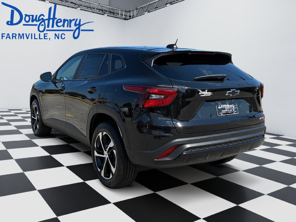 New 2026 Chevrolet Trax RS w/ Sunroof Package FWD image 3