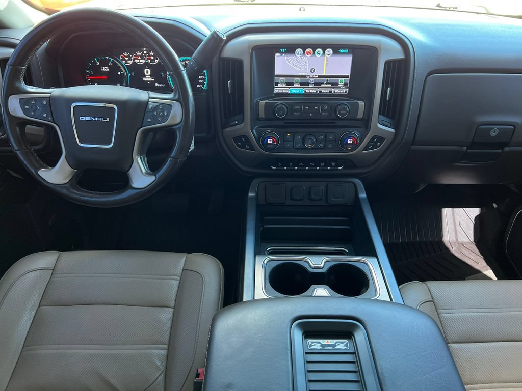 Used 2019 GMC Sierra 2500 Denali w/ Duramax Plus Package AWD/4WD image 3